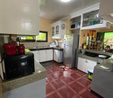 Guiuan House | B2 Guest House and Events Place