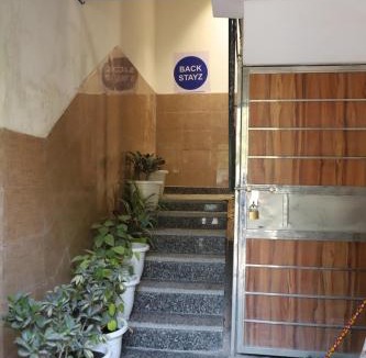 New Delhi Hostel | Back Stayz Delhi