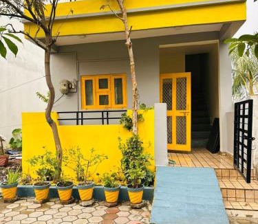 Rau House | Badal Homestay 2 Near IIM RRCAT