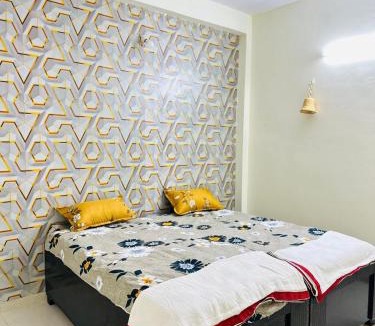 Rau House | Badal Homestay 2 Near IIM RRCAT