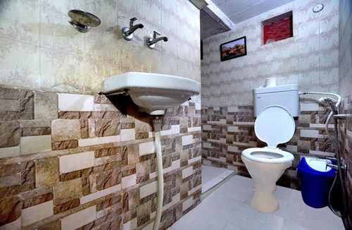 Amer Fort Road House | Bag Pack Village (Yogartra) - A Pleasent and Healthy stay