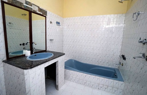 Amer Fort Road House | Bag Pack Village (Yogartra) - A Pleasent and Healthy stay