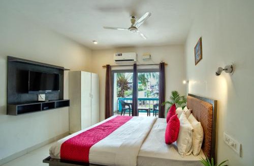 Baga House | Baga beach see side in