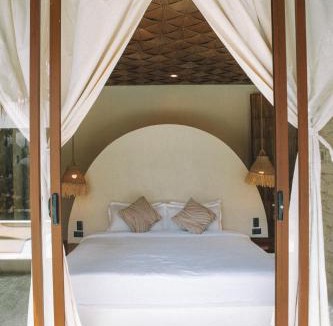 General Luna Villa | Baiana Beach Villas