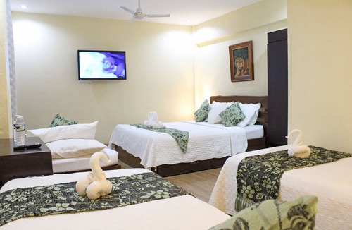 Coron Town Proper Bed & Breakfast | Balaibinda Lodge