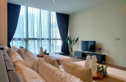 Taman Bukit Pantai Apartment | Bangsar Trade Center Studio 4pax I HomeBrickz