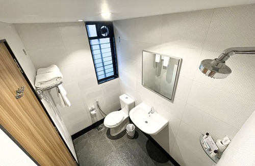Dadar East Hotel | Bawa Regency