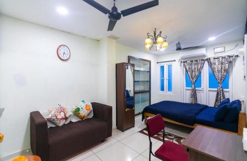 Heritage Town House | Bay Stays 2BHK Near Rock Beach