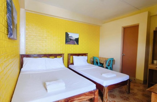 Ivana Cabin | Beach Front Bed & Dine