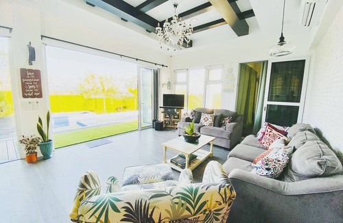 Nasugbu Villa | Beach Front Villa 4 Bedroom w/Private pool