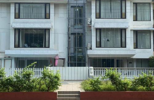 Caranzalem Hotel | Beach Paradise Miramar Goa