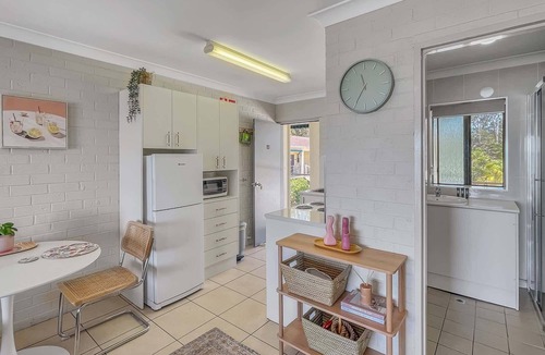 Batehaven Apartment | Beachside Studio Steps from Casey’s Beach