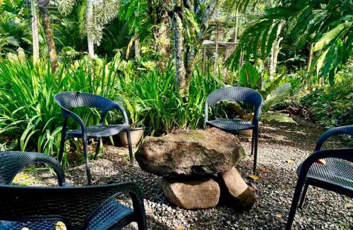 Ormoc House | Beautiful 2BD Farmhouse for 3-10 pax