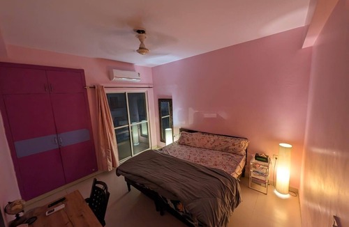 Noida House | Beautiful Cozy 3-bedroom apartment with AC in Noida