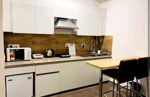 Noida Apartment | Beautiful lavish stay in Delhi NCR noida