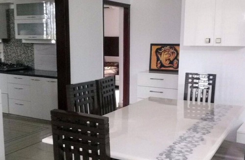 Faridabad Apartment | beautiful modern 3 Bhk for guest