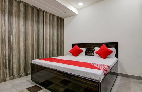 Rajouri Garden Bed & Breakfast | Bed and breakfast ∙ 3 guests
