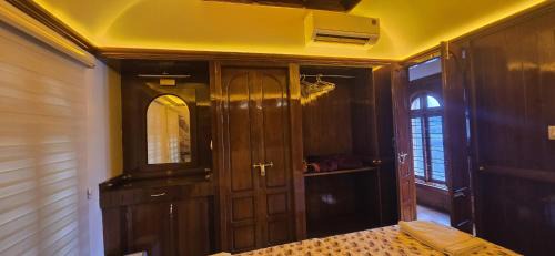 Alappuzha Boat Rental | Bed O Inn