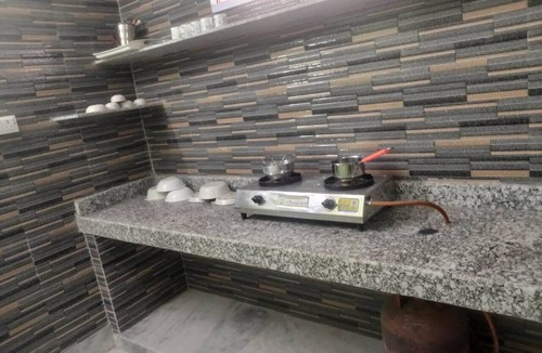 Gaya Apartment | Bedrooms with Private Bath, Spacious Kitchen - 501