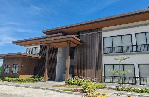 Alabang Apartment | Belize Oasis 2 BR Condo