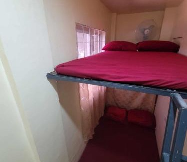 Villasis Hostel | BenRitz Transient House