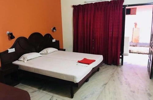 Thampanoor House | BESTay - TVM Central