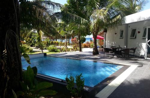 Ferrol Resort | Binucot Beach Resort