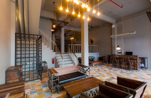 Talat Yai Hostel | bloo Hostel