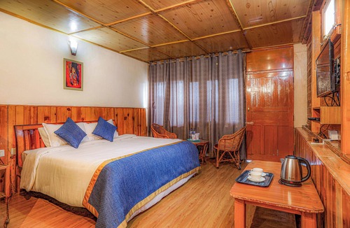 Almora Resort | Blossom Hideaway Kausani
