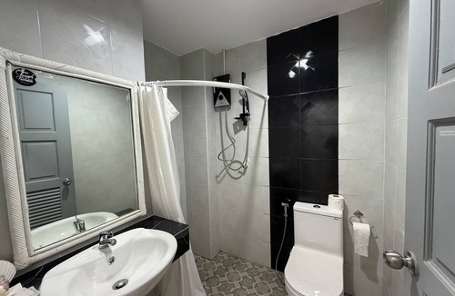 Patong House | Blossom Nest