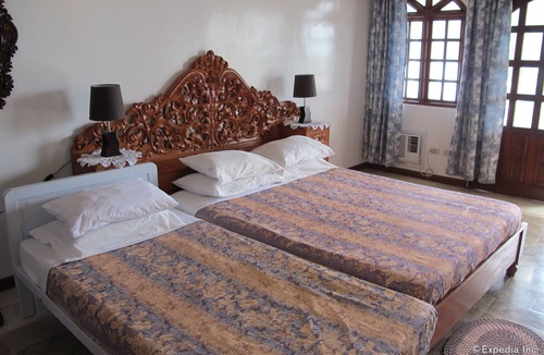 Puerto Galera Hotel | Blue Crystal Beach Resort