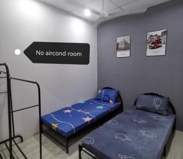 Desa Pandan House | Blue house KL Homestay