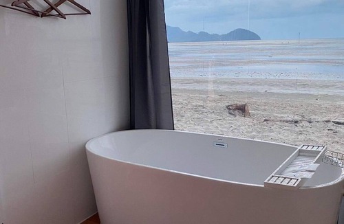 Kantang Hotel | Blue Lagoon Home Trang