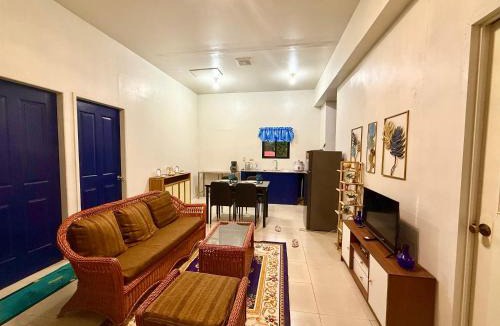 Dauis House | Blue Summer Suites & Restaurant