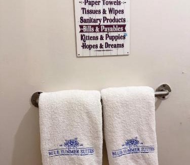 Dauis House | Blue Summer Suites & Restaurant
