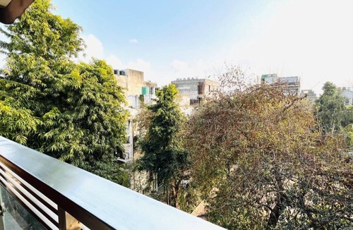 Sainik Farm House | BluO Classic 1BHK - MAX Hospital Saket