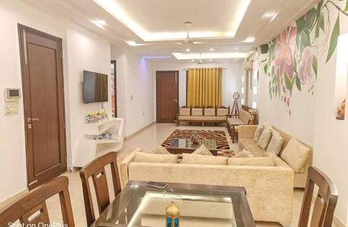 Shalimar Bagh Apartment | BnBBuddy Stupendous Home In Shalimar Bagh