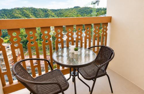 Laurel Apartment | Boho-Nordic Studio at Twin Lakes Vineyard, Tagaytay by Cozy Escape