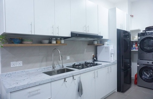 Cheras Apartment | Boho retreat 1-min walk to MRT Station - Female only