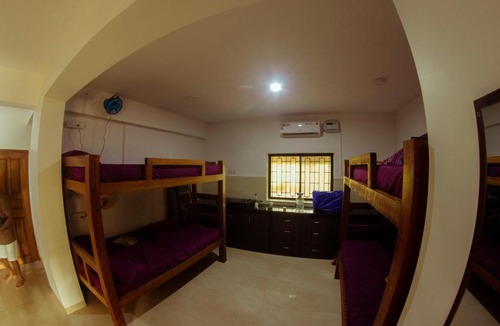 Candolim Hostel | Bonds Hostel