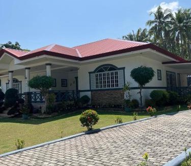 Lila House | Bretthouse Tourist Inn