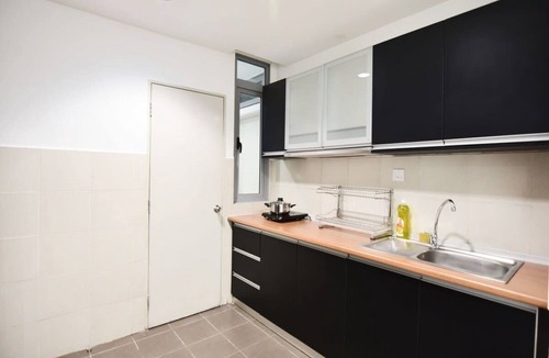 Pudu Apartment | Bright 3BR Apt FREE Parking Near Lalaport KLCC