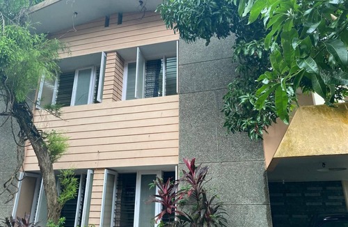 Thiruvananthapuram Apartment | Bright and Breezy 2 Bedroom First Floor Home