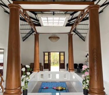 Elappara House | Brindavan Gardens Courtyard Villa Vagamon