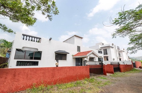 Lonavala House | Bubble Nest 2bhk by Palette | Jacuzzi | Lonavala