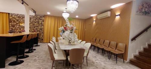 Kuala Lumpur Villa | Bukit Tunku KLCC Grande Villa 11 by Vale Pine