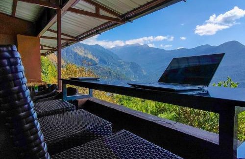 Ukhimath Cabin | Cafe Buransh