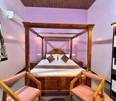 Chandor Bed & Breakfast | Calwon's Bayith