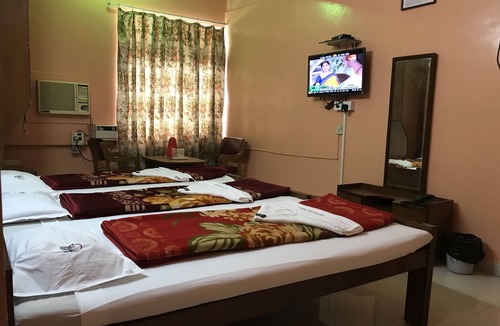 Panaji Hotel | Campal Beach Resort