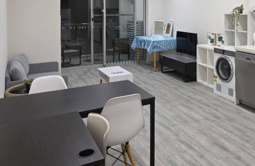 Camperdown Apartment | Camperdown one 07 Close to bus stop and SYD CBD